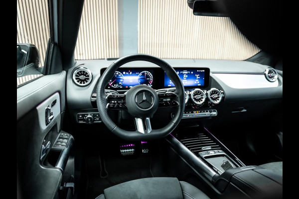 Mercedes-Benz GLA 250 e Business Solution AMG | AMG uitgevoerd | Trekhaak | Pano | Stoelverwarming |