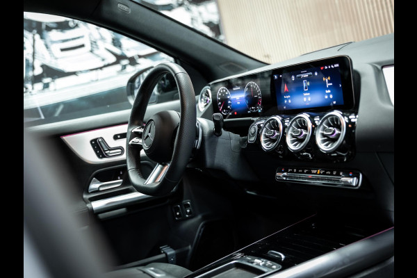 Mercedes-Benz GLA 250 e Business Solution AMG | AMG uitgevoerd | Trekhaak | Pano | Stoelverwarming |