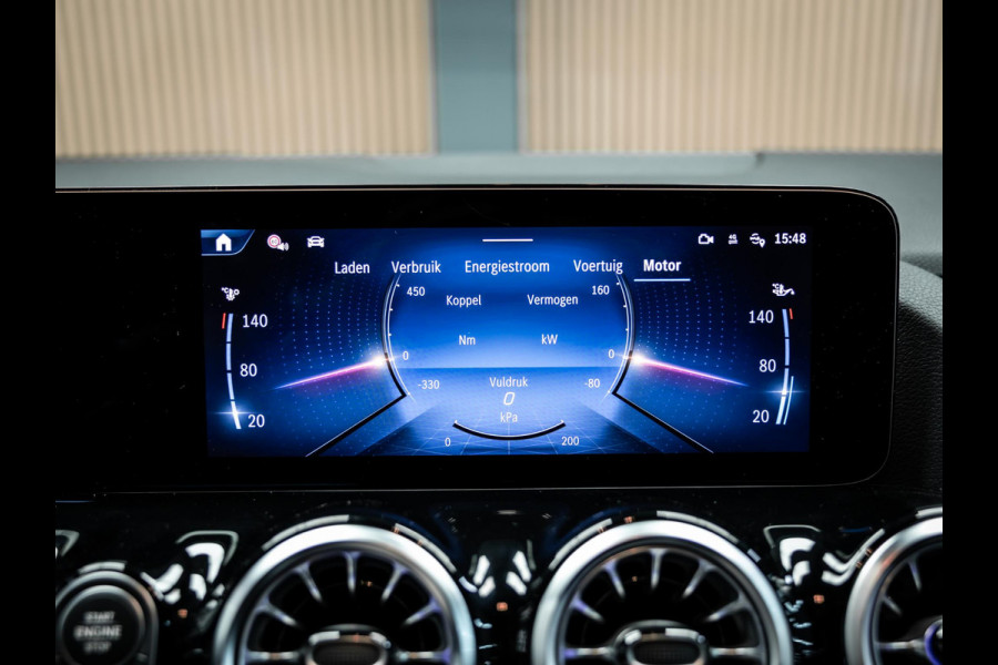 Mercedes-Benz GLA 250 e Business Solution AMG | AMG uitgevoerd | Trekhaak | Pano | Stoelverwarming |