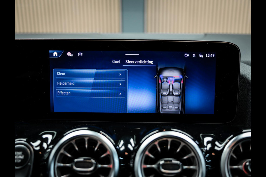 Mercedes-Benz GLA 250 e Business Solution AMG | AMG uitgevoerd | Trekhaak | Pano | Stoelverwarming |