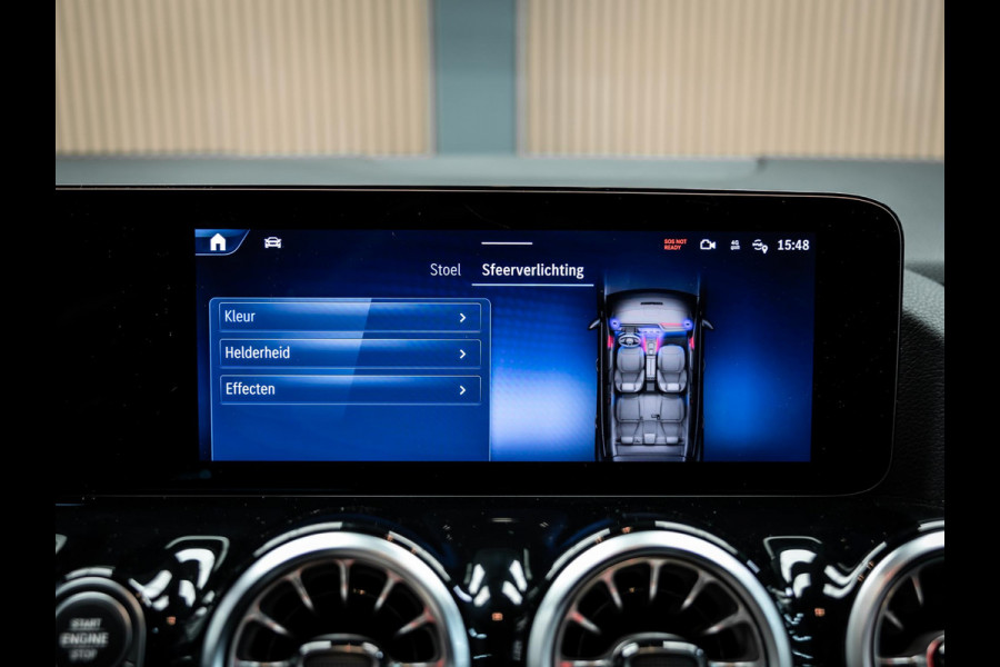 Mercedes-Benz GLA 250 e Business Solution AMG | AMG uitgevoerd | Trekhaak | Pano | Stoelverwarming |