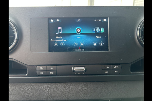 Mercedes-Benz Sprinter 317 CDI L2 H2 360 Camera / Trekhaak / MBUX / Navigatie / Parkeersensoren / Cruise control / Airco / 270 Graden achterdeuren