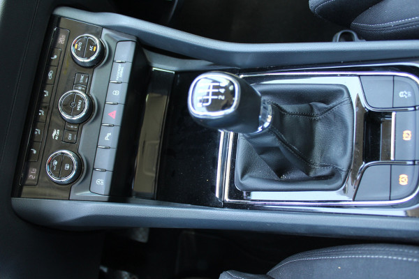 Škoda Karoq 1.0 TSI Style NETTE VOLLE AUTO nap AFNEEMBARE TREKHAAK CAMERA