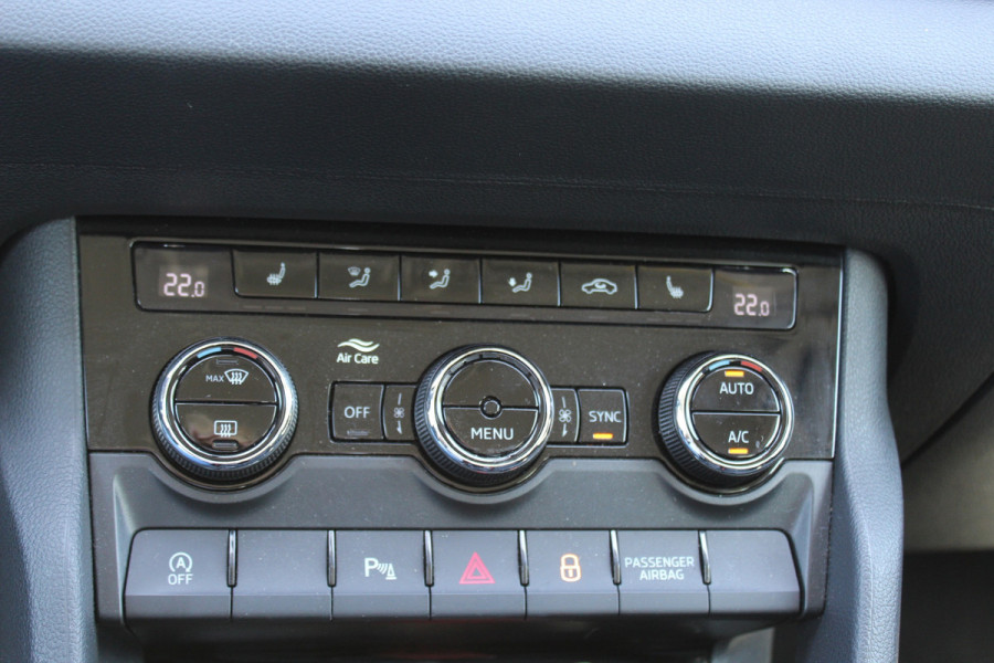Škoda Karoq 1.0 TSI Style NETTE VOLLE AUTO nap AFNEEMBARE TREKHAAK CAMERA