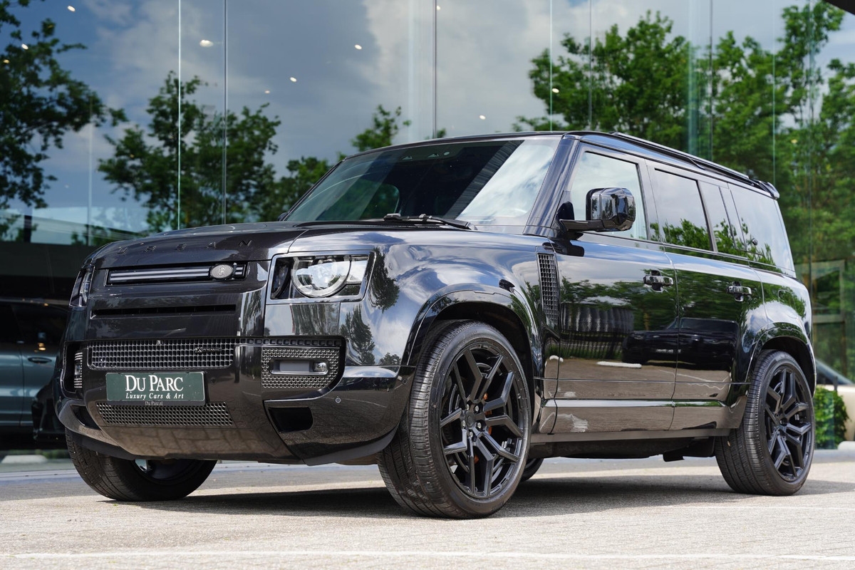 Land Rover Defender 110 P 400 E X-Dynamic HSE URBAN / Panoramadak / 23 Inch / BTW