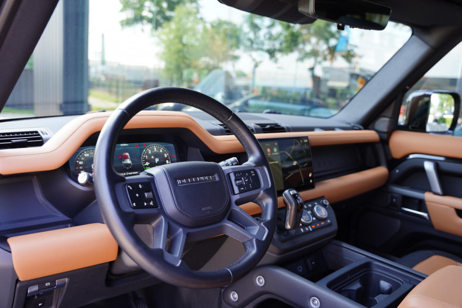 Land Rover Defender 110 P 400 E X-Dynamic HSE URBAN / Panoramadak / 23 Inch / BTW