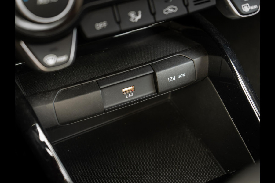 Kia Stonic 1.0 T-GDi MHEV DynamicLine | Cruise | Clima | Carplay | Navi |