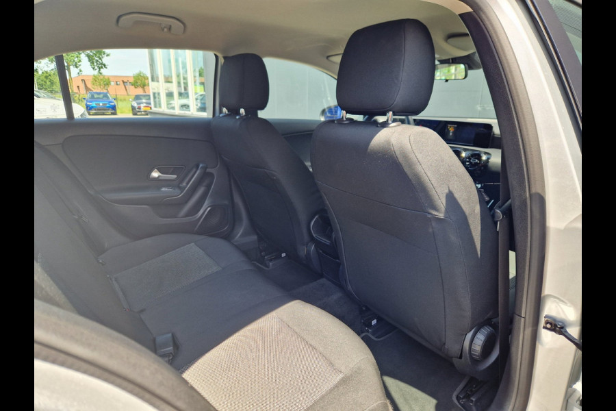 Mercedes-Benz A-Klasse 200 163PK /Deal ond. /12 maanden garantie