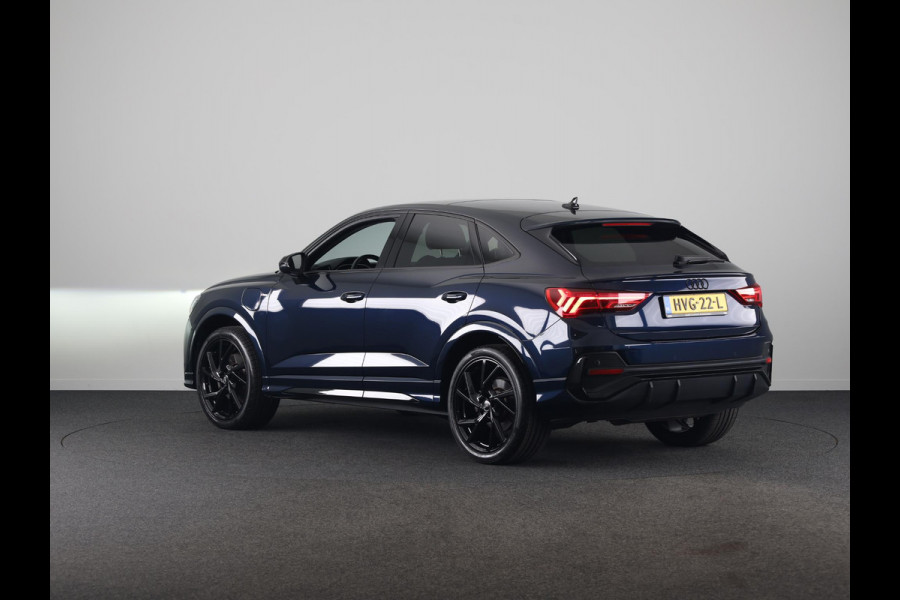 Audi Q3 Sportback 45 TFSI e S Edition 245 pk S-tronic | Navigatie | Panoramadak | Parkeersensoren | Adaptieve cruise control | S-Line