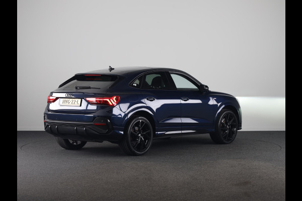 Audi Q3 Sportback 45 TFSI e S Edition 245 pk S-tronic | Navigatie | Panoramadak | Parkeersensoren | Adaptieve cruise control | S-Line