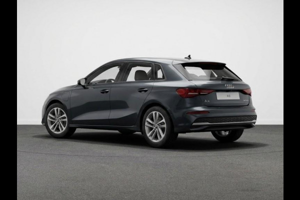 Audi A3 Sportback Pro Line 40 TFSI e 204 pk | afgevlakt sportstuur | achteruitrijcamera | dynamisch led verlichting |