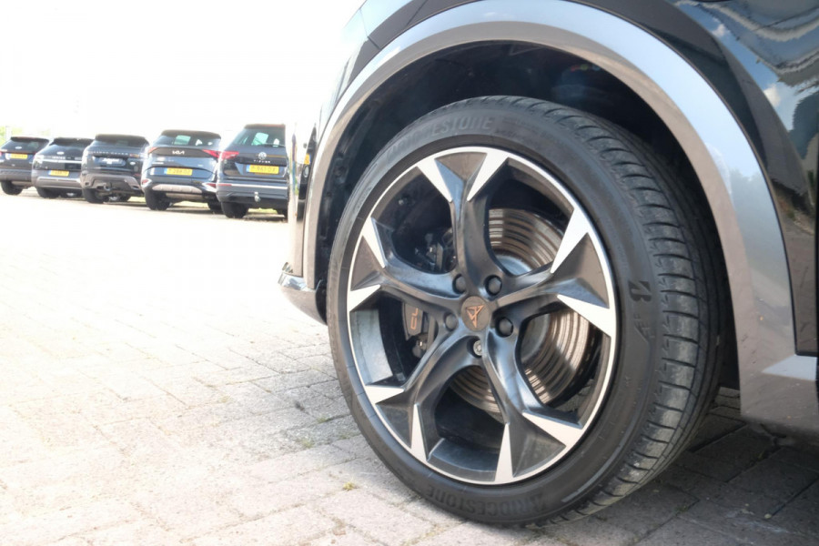 CUPRA Formentor 1.4 e-Hybrid VZ Performance | Wegklapbare trekhaak | Elek. klep | Stuur & Stoelverwarming | Camera | Adaptive cruise control | Memory seats