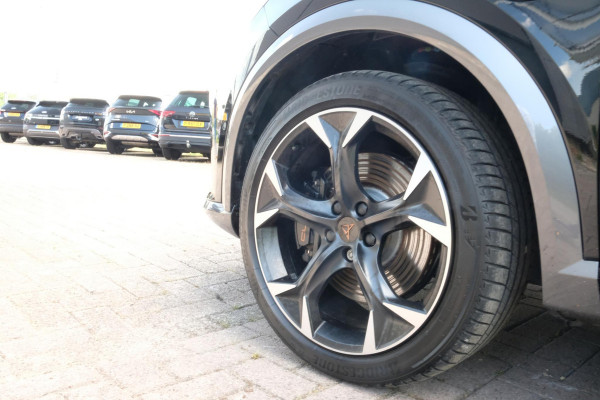 CUPRA Formentor 1.4 e-Hybrid VZ Performance | Wegklapbare trekhaak | Elek. klep | Stuur & Stoelverwarming | Camera | Adaptive cruise control | Memory seats