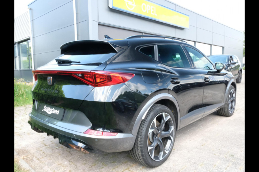 CUPRA Formentor 1.4 e-Hybrid VZ Performance | Wegklapbare trekhaak | Elek. klep | Stuur & Stoelverwarming | Camera | Adaptive cruise control | Memory seats