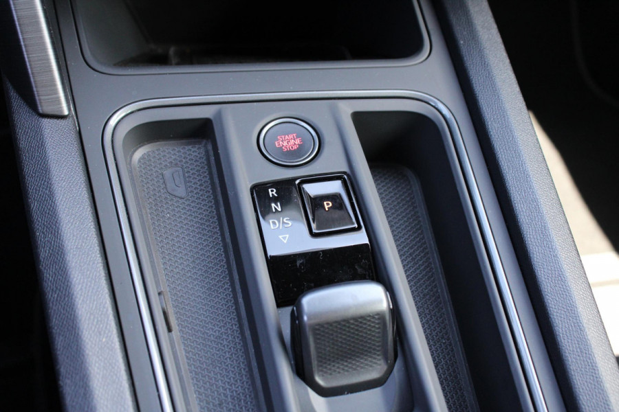 CUPRA Formentor 1.4 e-Hybrid VZ Performance | Wegklapbare trekhaak | Elek. klep | Stuur & Stoelverwarming | Camera | Adaptive cruise control | Memory seats