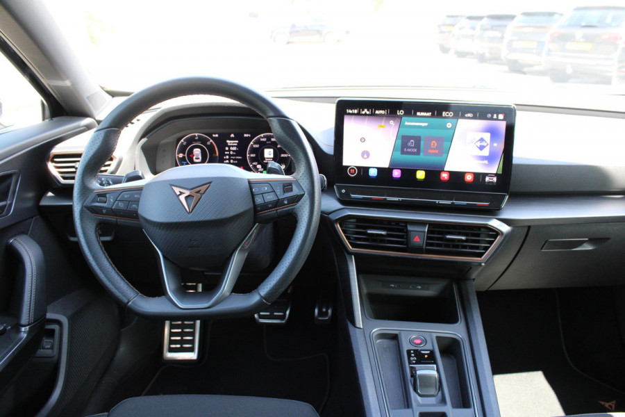 CUPRA Formentor 1.4 e-Hybrid VZ Performance | Wegklapbare trekhaak | Elek. klep | Stuur & Stoelverwarming | Camera | Adaptive cruise control | Memory seats