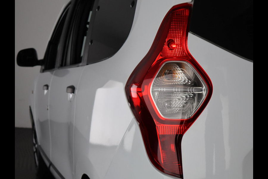 Dacia Lodgy 1.3 TCe COMFORT 7 PERSOONS 1e EIGENAAR AIRCO. SPORTVELGEN. PRIVACY GLASS.COMFORT PAKKET