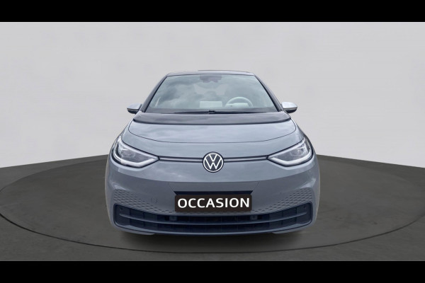 Volkswagen ID.3 First Plus 58 kWh SOH 91% | IQ.Light | Trekhaak | Camera | 19" | Navi