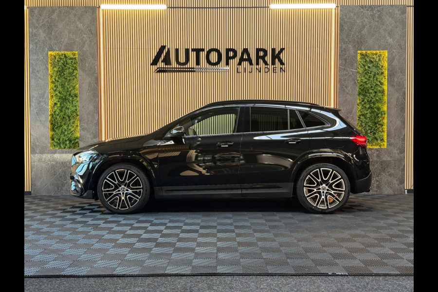 Mercedes-Benz GLA 200 AMG Line PANO|KEYLESSS|CARPLAY|CAMERA|FEERVERLICHTING|FABRIEKSGARANTIE|20INCH