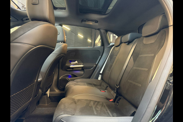 Mercedes-Benz GLA 200 AMG Line PANO|KEYLESSS|CARPLAY|CAMERA|FEERVERLICHTING|FABRIEKSGARANTIE|20INCH
