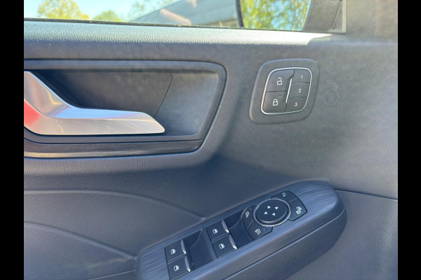 Ford Kuga 2.5 PHEV Vignale 225pk Wegklapbare Trekhaak | Adaptieve Cruise | Winterpack | Elektrische Achterklep | Head up Display | 20 inch velgen