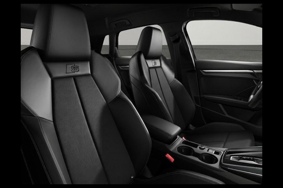 Audi A3 Sportback S edition 40 TFSI e 204 pk | Optiekpakket zwart plus | achteruitrijcamera | Trekhaak | Lichtpakket plus ambient light |
