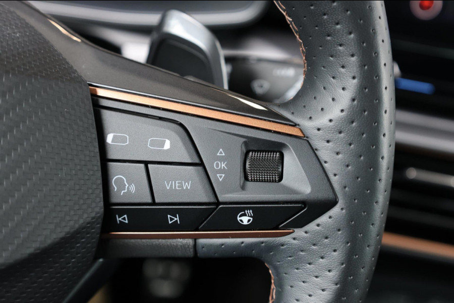 CUPRA Leon 2.0 TSI VZ 300+PK LED/VIRTUAL/SFEER/PANO/HALF LEER+S.VERWARMING+MEMORY/19"/CAM/ACC/ECC/12 MDN GARANTIE!