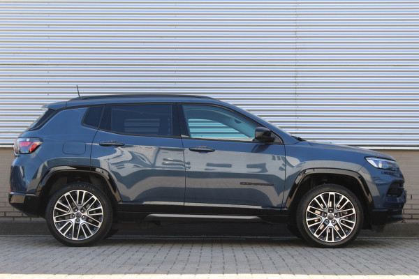 Jeep Compass 4xe 240 Plug-in Hybrid Electric Summit | Leder | Winterpack | Camera | Stoelverwarming/ventilatie | Compleet