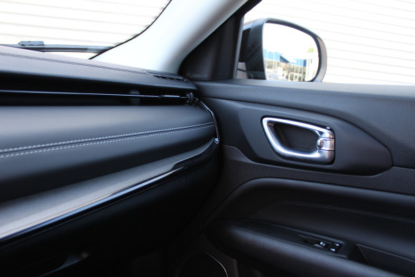 Jeep Compass 4xe 240 Plug-in Hybrid Electric Summit | Leder | Winterpack | Camera | Stoelverwarming/ventilatie | Compleet