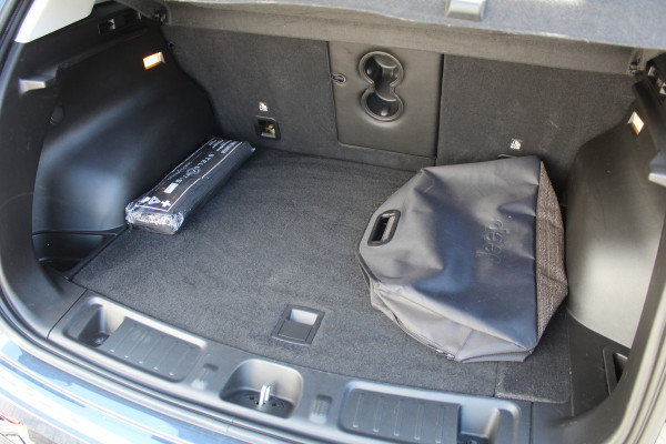 Jeep Compass 4xe 240 Plug-in Hybrid Electric Summit | Leder | Winterpack | Camera | Stoelverwarming/ventilatie | Compleet