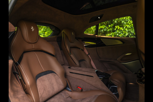 Ferrari Purosangue 6.5 V12 | Sanu Silver | Full Carbon | Alcantara interior