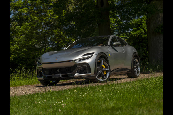 Ferrari Purosangue 6.5 V12 | Sanu Silver | Full Carbon | Alcantara interior