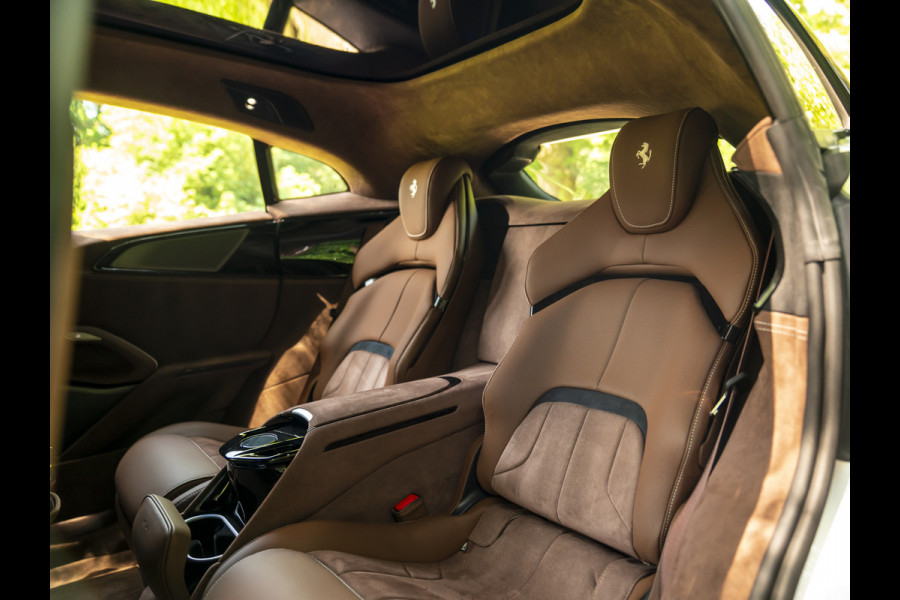 Ferrari Purosangue 6.5 V12 | Sanu Silver | Full Carbon | Alcantara interior
