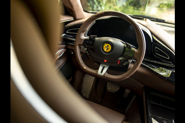 Ferrari Purosangue 6.5 V12 | Sanu Silver | Full Carbon | Alcantara interior