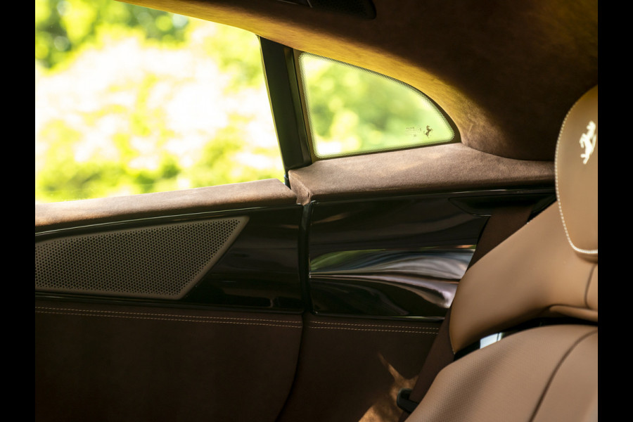 Ferrari Purosangue 6.5 V12 | Sanu Silver | Full Carbon | Alcantara interior