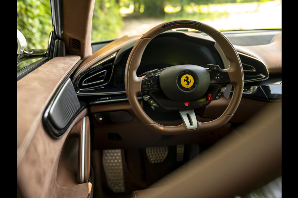 Ferrari Purosangue 6.5 V12 | Sanu Silver | Full Carbon | Alcantara interior