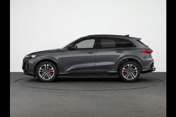 Audi Q5 S edition Competition e-hybrid 367 pk | Panorama-glasdak | MMI experience plus met B&O | Trekhaak, elektr. wegklapbaar | MMI bijrijdersdisplay |