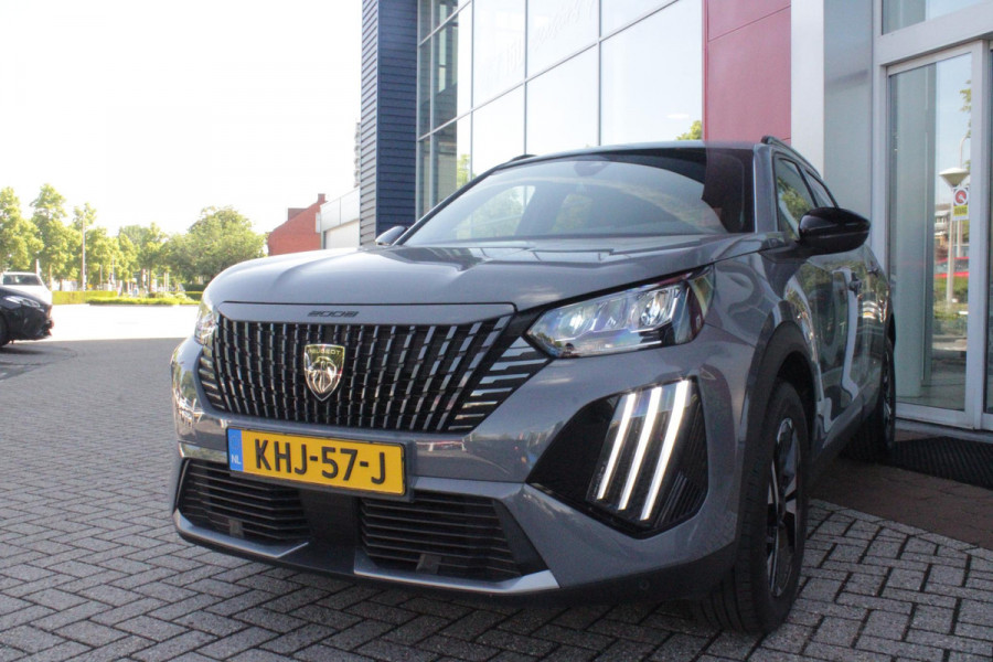 Peugeot 2008 1.2 100PK ALLURE | DRAADLOZE APPLE CARPLAY/ANDROID AUTO | PARKEERSENSOREN VOOR + ACHTER | CRUISE CONTROL | DAB+ RADIO | CLIMATE CONTROL | 17" LICHTMETALEN VELGEN |