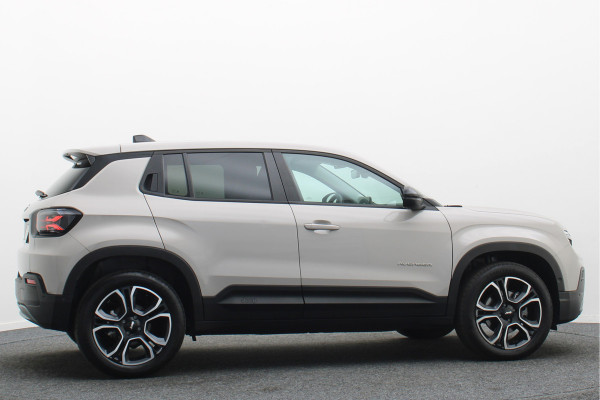 Jeep Avenger Summit 54 kWh Camera, Apple Carplay, LED, ACC, Dodehoeksensor, 18"