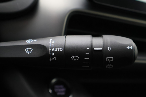 Jeep Avenger Summit 54 kWh Camera, Apple Carplay, LED, ACC, Dodehoeksensor, 18"