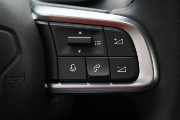 Jeep Avenger Summit 54 kWh Camera, Apple Carplay, LED, ACC, Dodehoeksensor, 18"