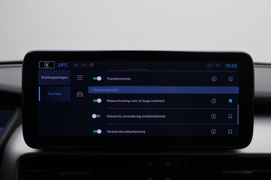 Jeep Avenger Summit 54 kWh Camera, Apple Carplay, LED, ACC, Dodehoeksensor, 18"