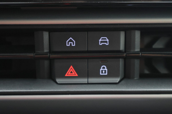 Jeep Avenger Summit 54 kWh Camera, Apple Carplay, LED, ACC, Dodehoeksensor, 18"