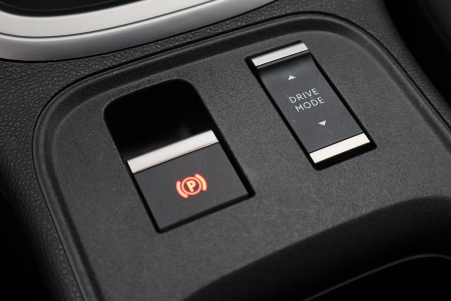 Jeep Avenger Summit 54 kWh Camera, Apple Carplay, LED, ACC, Dodehoeksensor, 18"