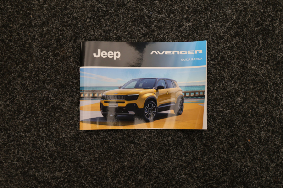 Jeep Avenger Summit 54 kWh Camera, Apple Carplay, LED, ACC, Dodehoeksensor, 18"