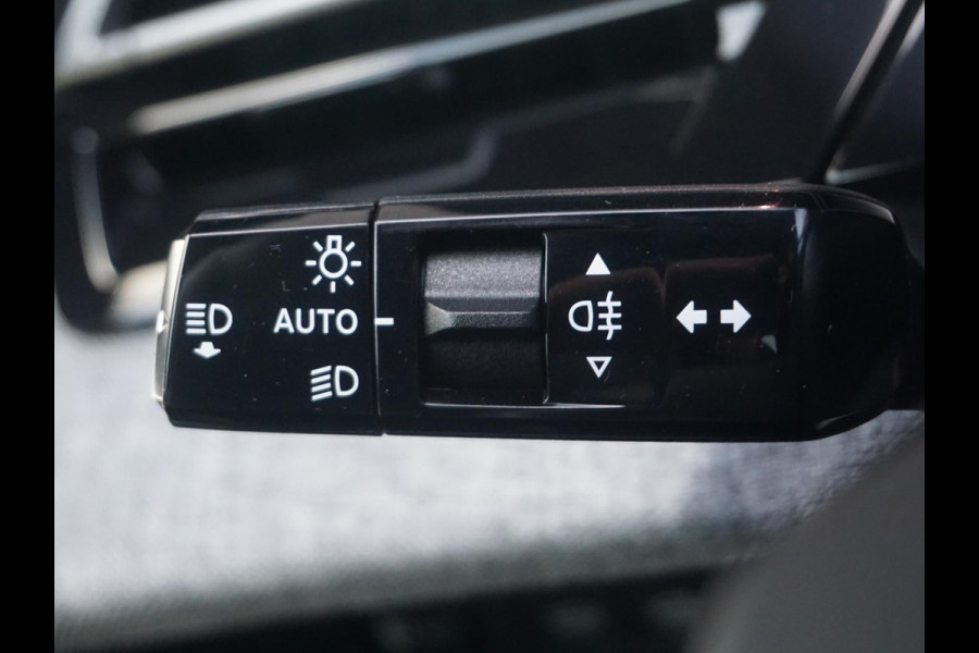 Peugeot 3008 1.2 Hybrid 145 Allure Winterpakket