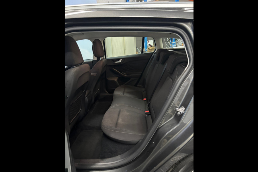 Ford FOCUS Wagon 1.0 EcoBoost Trend Edition Business Navi | Airco | Cruise | PDC | Trekhaak
