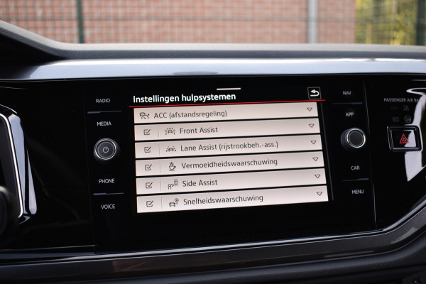 Volkswagen Polo 2.0 TSI GTI TSI 210PK DSG GTI-SPORT IQ-LIGHT/PDC/CARPLAY  ***