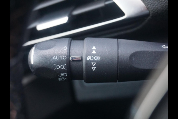Peugeot 3008 1.2 PureTech GT Line Panoramadak | Stoelverarming