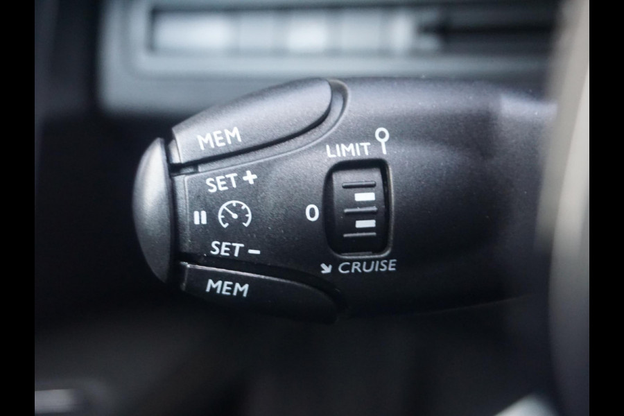 Peugeot 3008 1.2 PureTech GT Line Panoramadak | Stoelverarming
